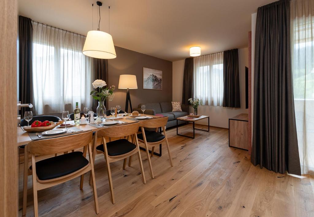 Posezení v ubytování Pradas Resort Brigels