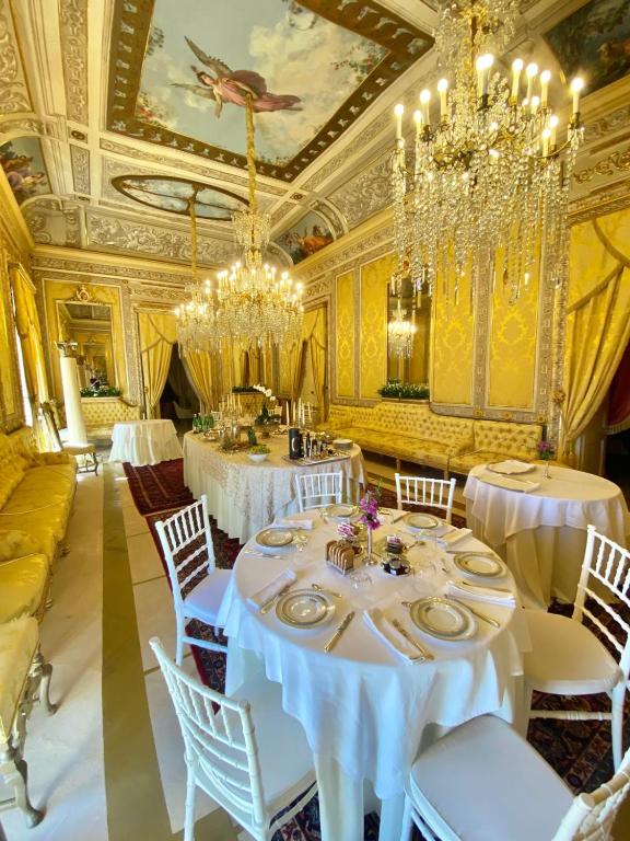 Posezení v ubytování Palazzo Cherubini-Pools & Wellness