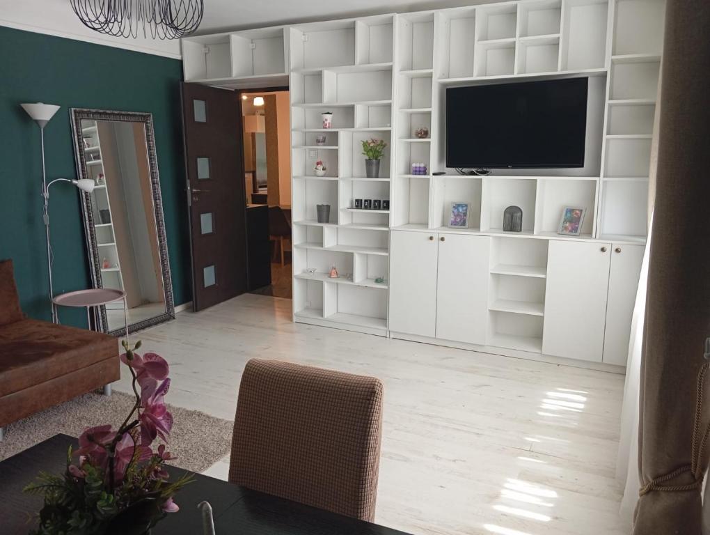 Μια τηλεόραση ή/και κέντρο ψυχαγωγίας στο Harmony House