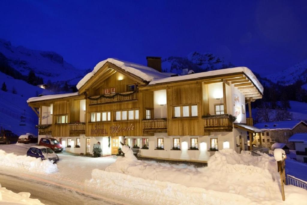 Hotel Mesdi v zimě
