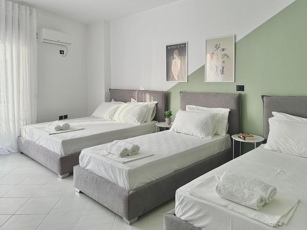 Lulu Suites- Lime