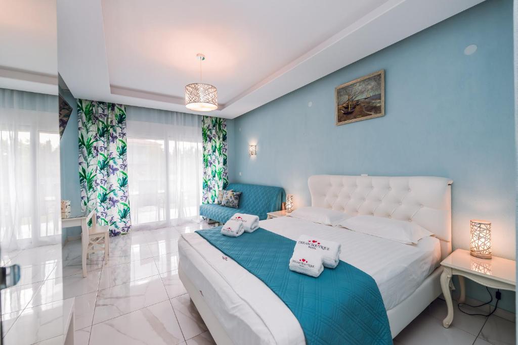 Dream Boutique Apartments - 5