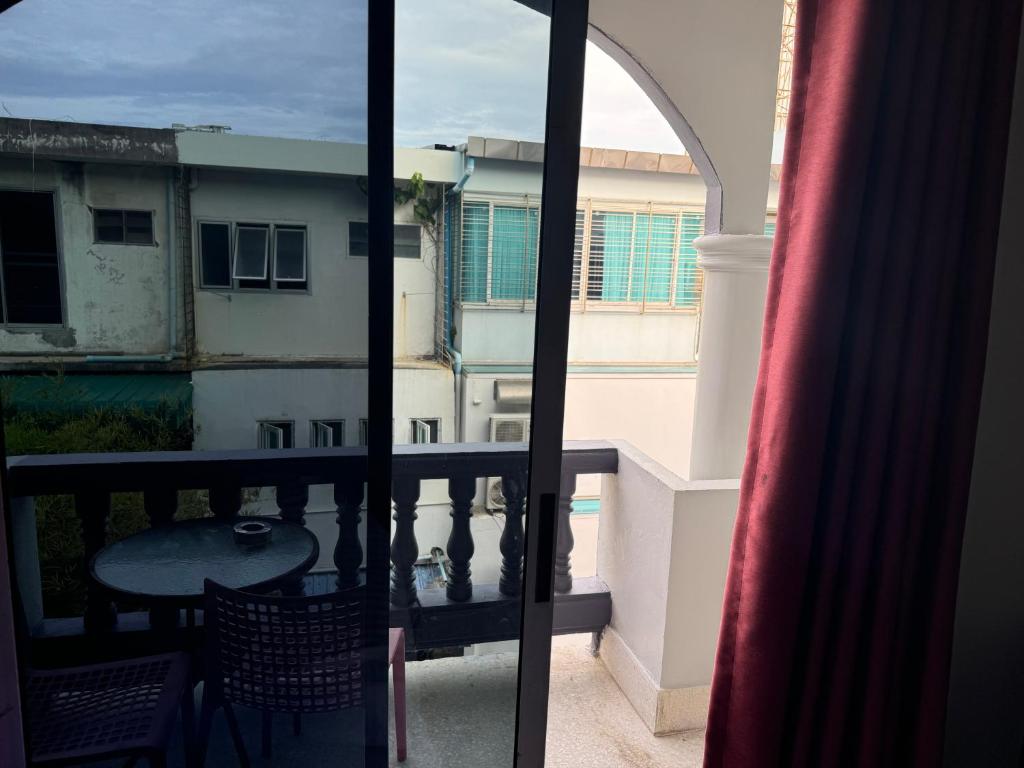 DDINN BEACH GUESTHOUSE - Resim 5