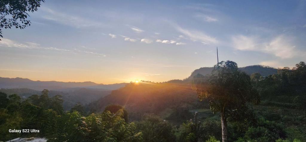 Rainbow Sky Cottage - 18