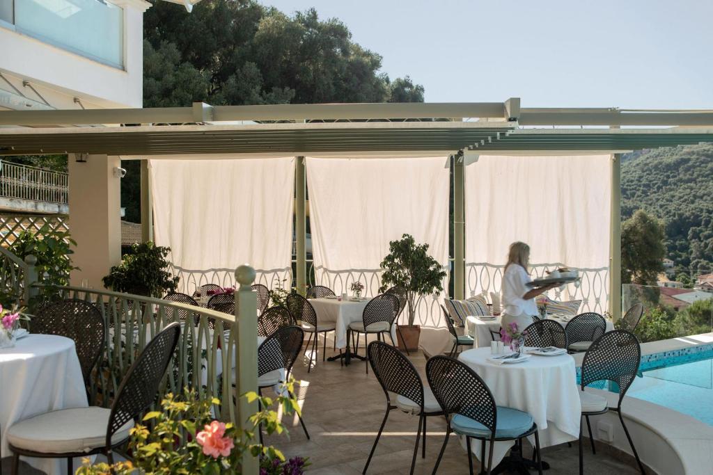 Bazén v ubytování Irida Boutique Hotel nebo v jeho okolí