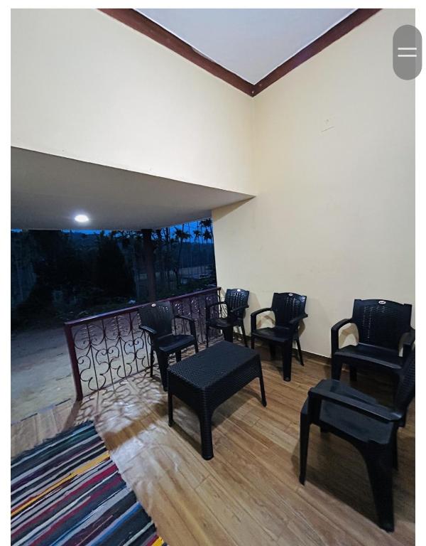 Posezení v ubytování 4 Bedroom Jungle Villa