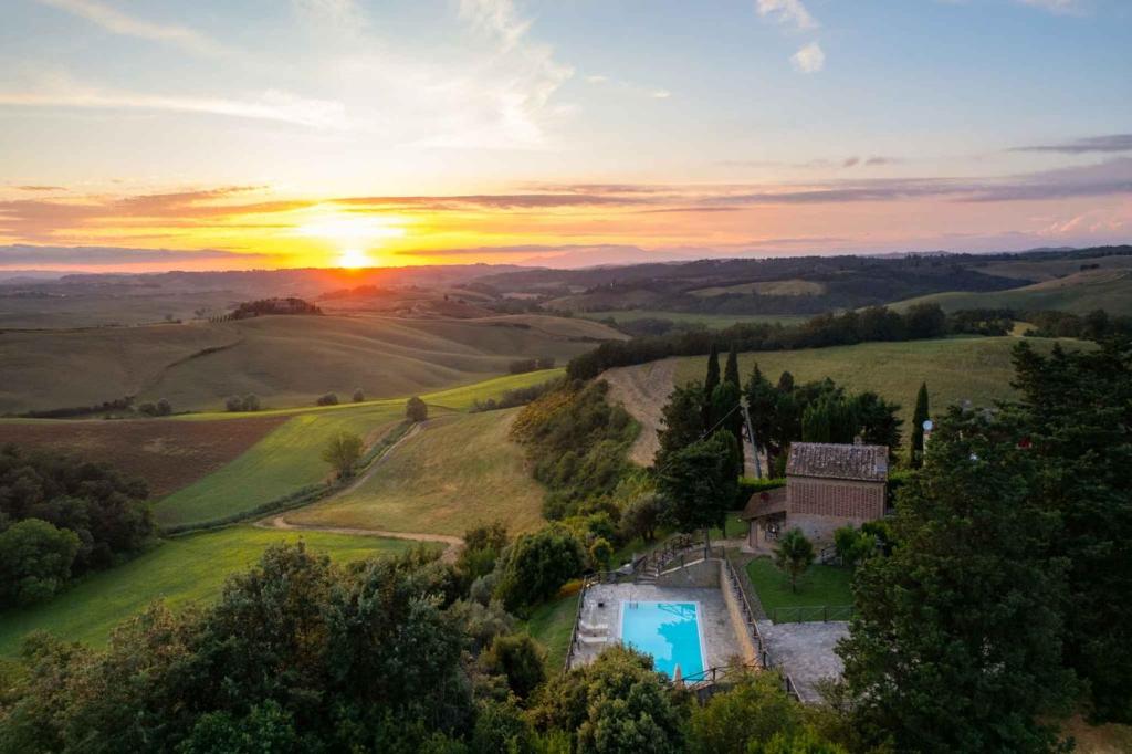 The swimming pool at or close to Holiday home in Villamagna - Toskana 44123