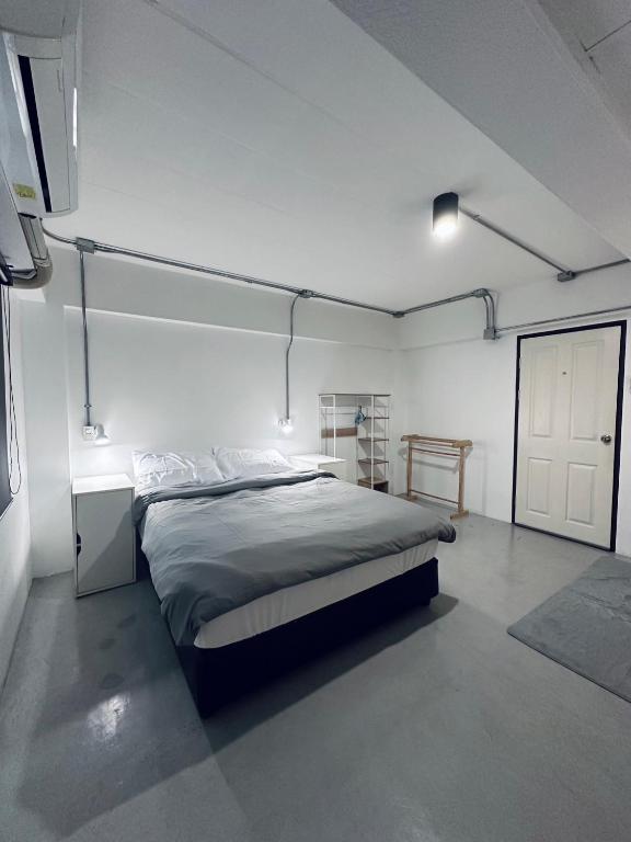 Postel nebo postele na pokoji v ubytování Prachan Hostel