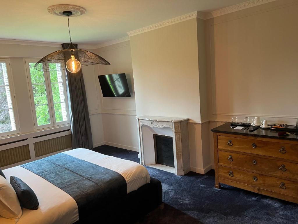Château de la Bribourdière - Double Room With Garden View