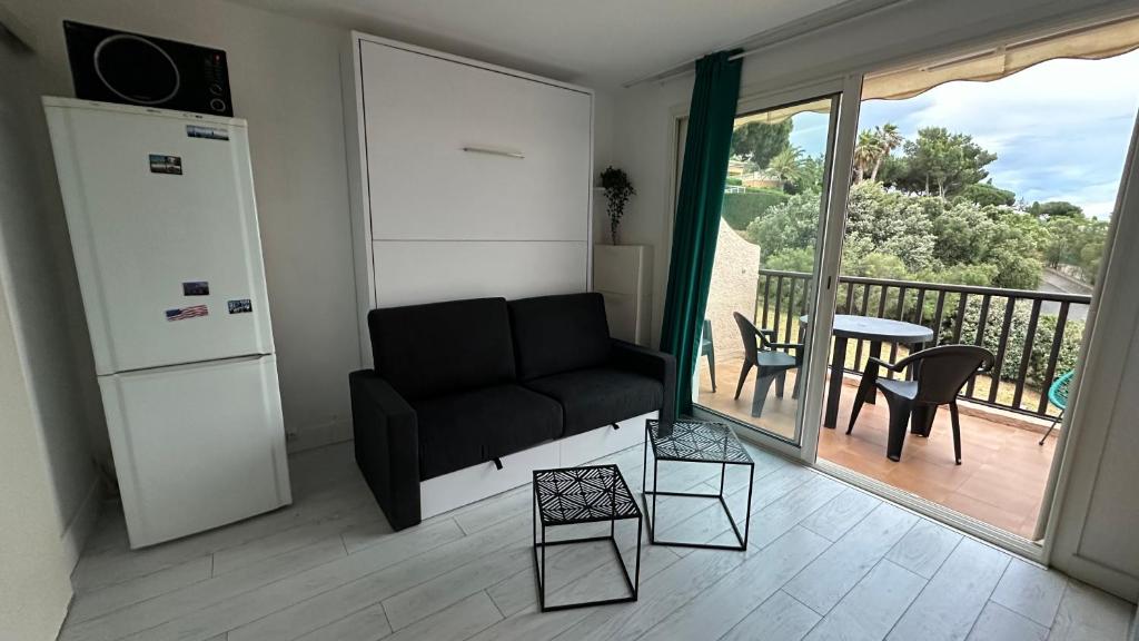 Een balkon of terras bij Lumineux studio vue mer