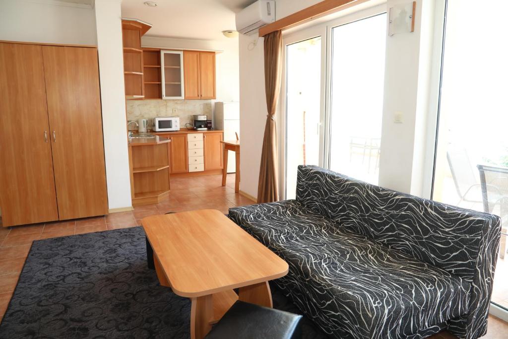 Kuchyň nebo kuchyňský kout v ubytování Hotel Sofia Beach