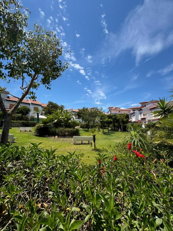 Vonkajšia záhrada v ubytovaní Apartment in La Mata Parquemar