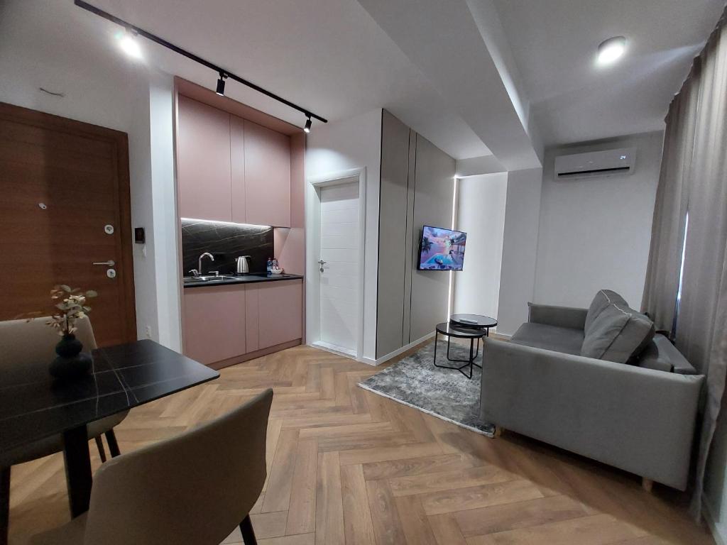 Executive Suites by Modern Living - Junior Suite