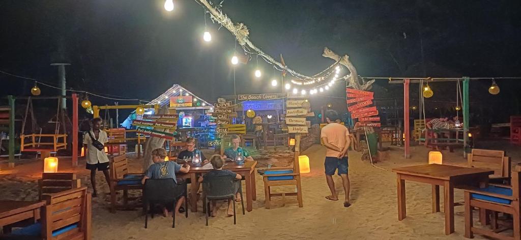 Hosté ubytování The beach lovers nilaveli