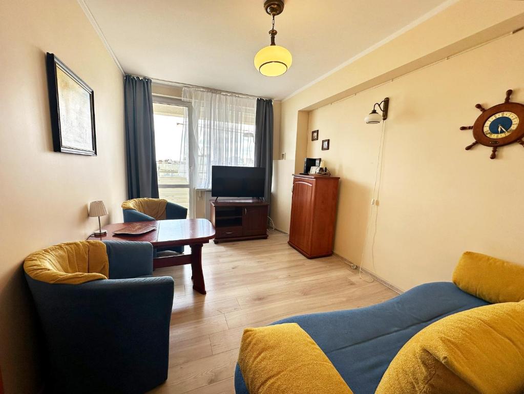 Slavia by Baltic Home - One-Bedroom Apartment With Lateral Sea View