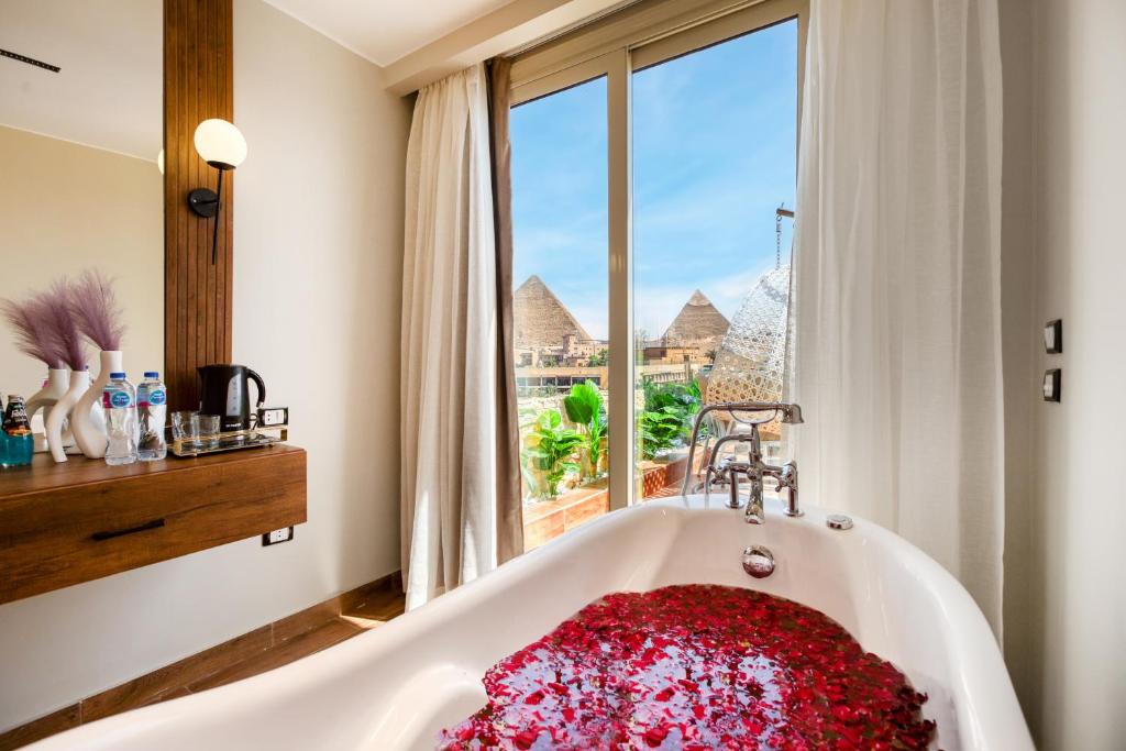 Fotografija v galeriji nastanitve Gaia Pyramids Hotel v Kairu