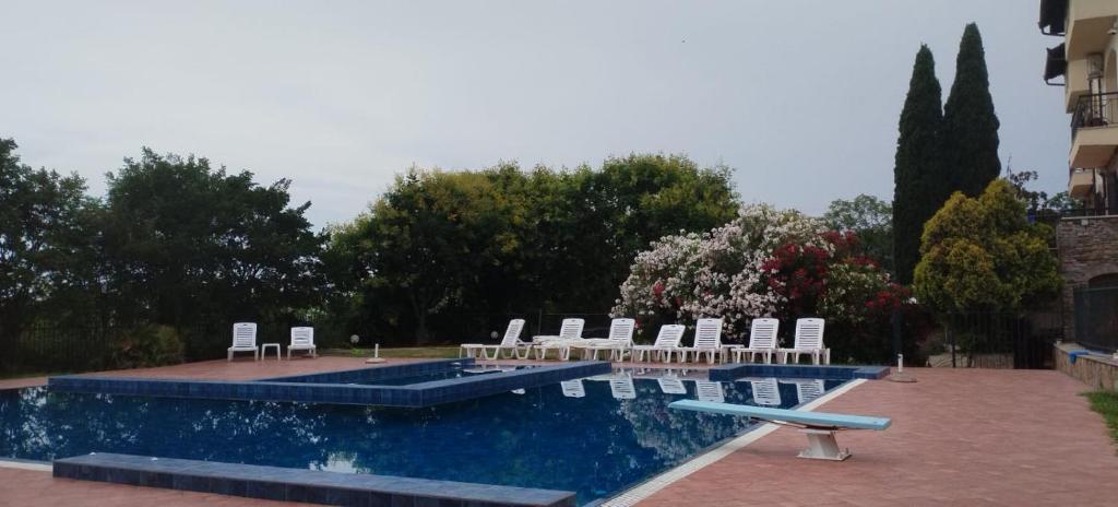 The swimming pool at or close to Villa Anna