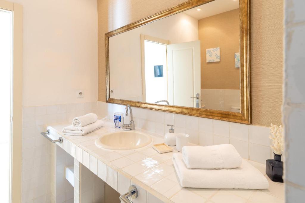 Kúpeľňa v ubytovaní KATIS Villas Boutique in Bahiazul
