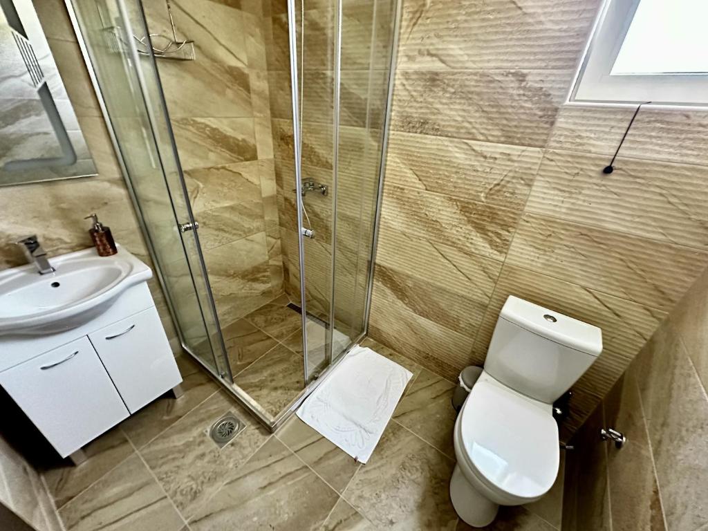 Koupelna v ubytování Akhdar Apartments