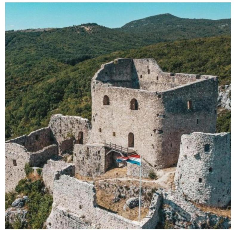 Nespecifikovaný výhled na hory nebo výhled na hory při pohledu z bed and breakfast