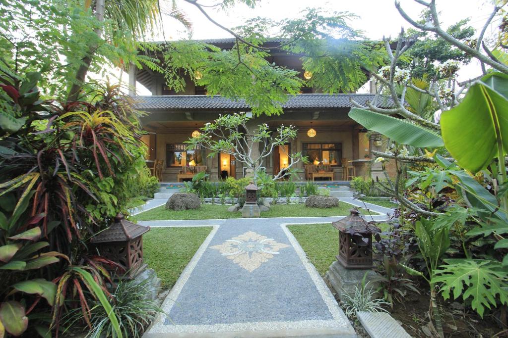 Zahrada ubytování Pekak Mangku Guest House