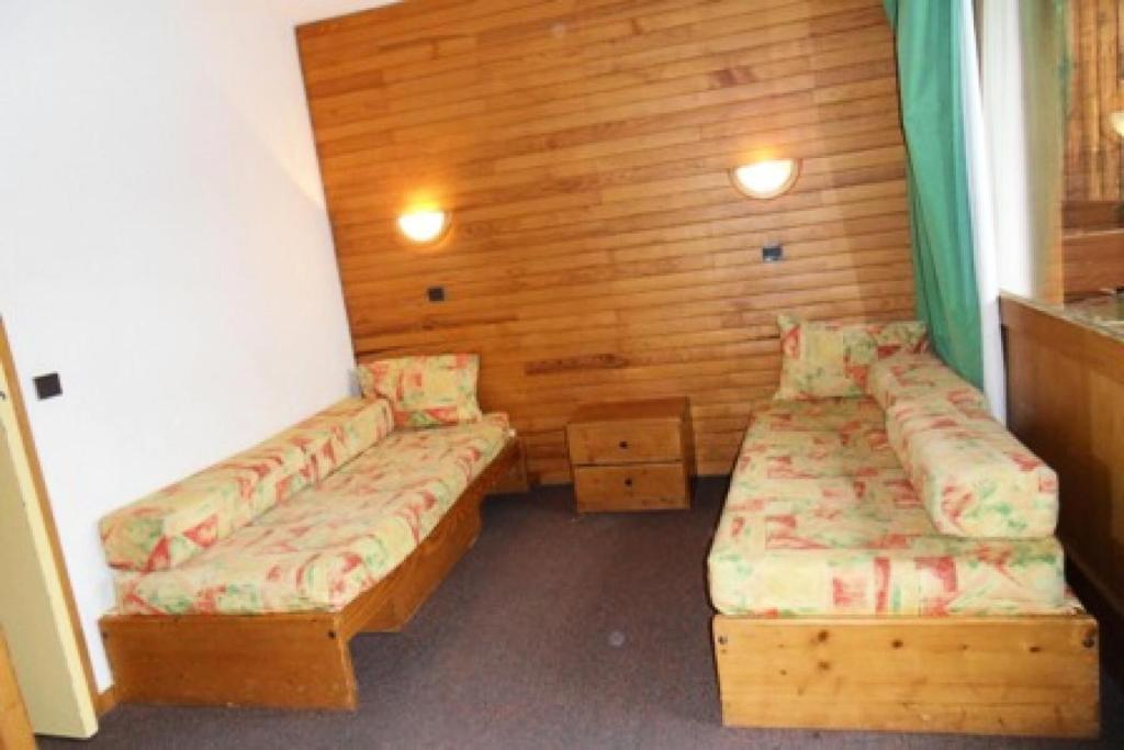 Photo de la galerie de l'établissement Residence 3000 Bail - Studio pour 4 Personnes 33, à Mâcot La Plagne