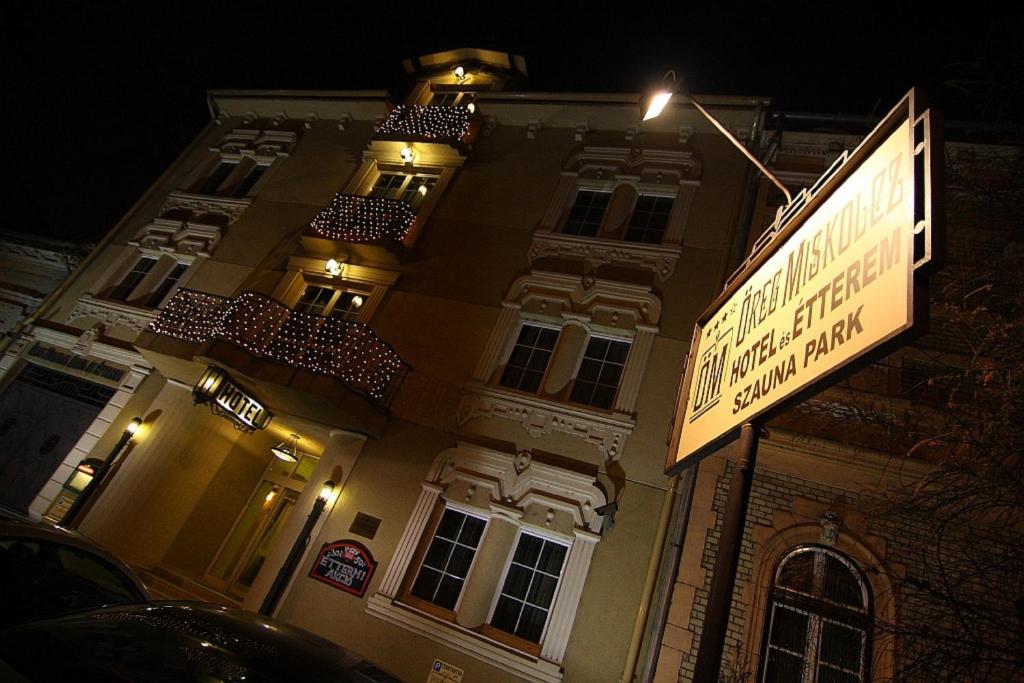 The building in which a szállodákat is located