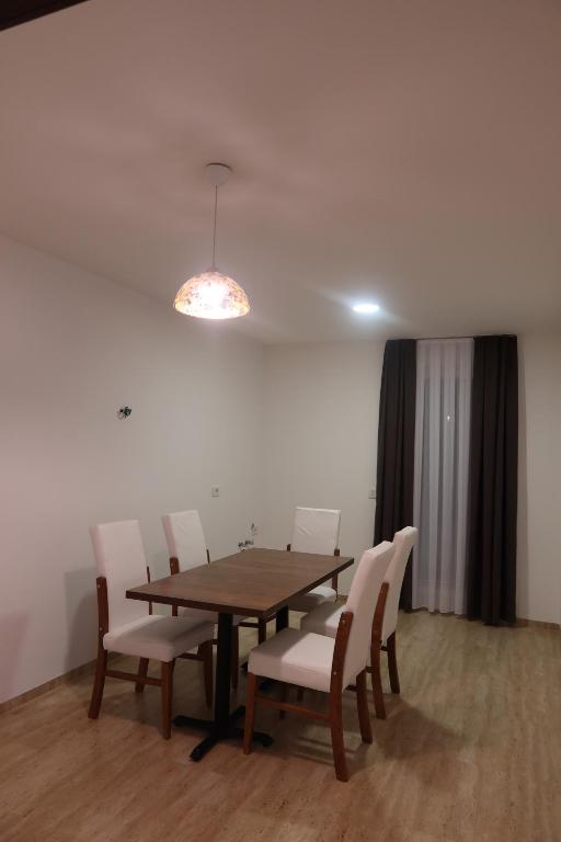 Fotografie z fotogalerie ubytování Andoena Resort v destinaci Lipljan