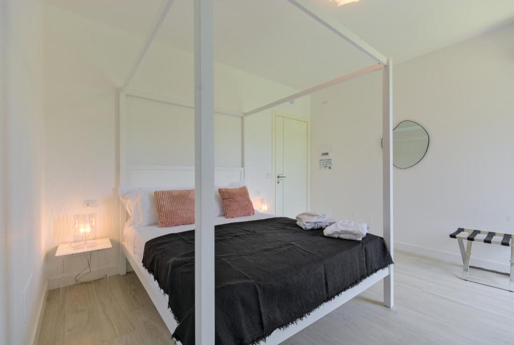Villa Morro Suites - Zimmer Mit Kingsize-Bett Und Gartenblick