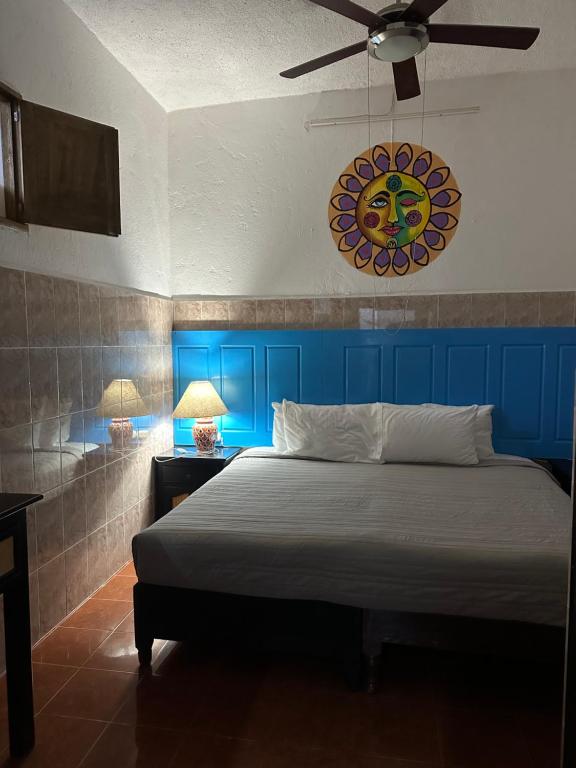 Postel nebo postele na pokoji v ubytování Hotel del Sol