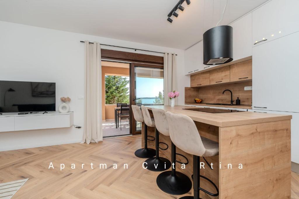 TV a/nebo společenská místnost v ubytování Apartman Cvita Rtina
