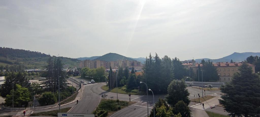 Nespecifikovaný výhled na hory nebo výhled na hory při pohledu z aparthotelu
