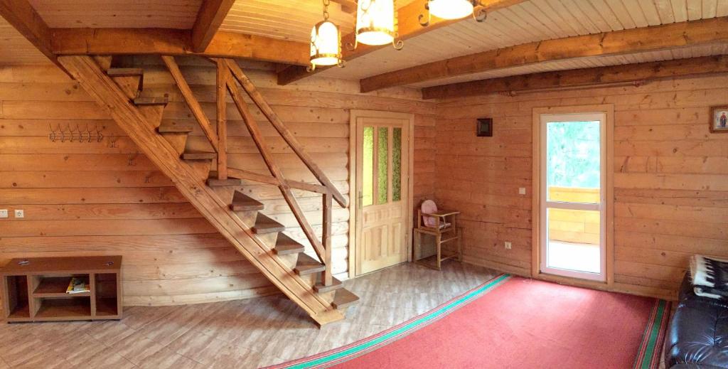 Fotografie z fotogalerie ubytování Villa PidStromom v destinaci Mykulyčyn