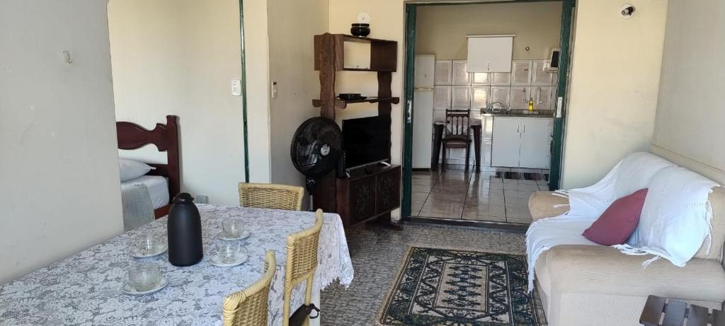 Η κουζίνα ή μικρή κουζίνα στο Ap com terraço, 2 quartos, wi-fi, próximo ao centro da cidade