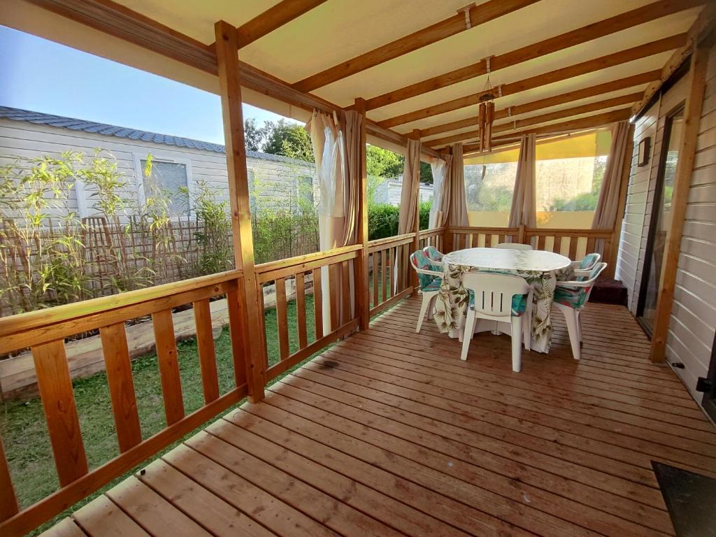Balkón nebo terasa v ubytování Mobile home à Mimizan géré par un particulier