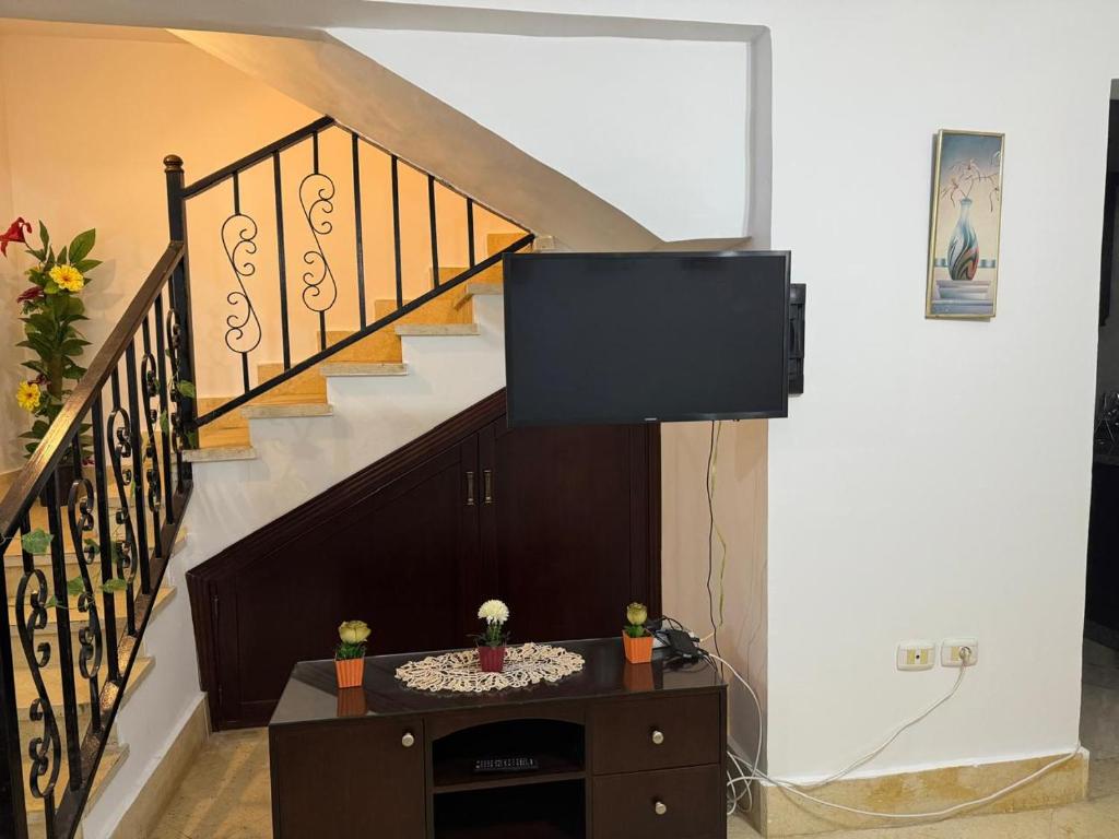 Kép Brand New Renovated Cheerful 3-bedroom Villa With 6 Pools FAMILY ONLY- Perla Marina Kilo 85 szállásáról El Alameinben a galériában