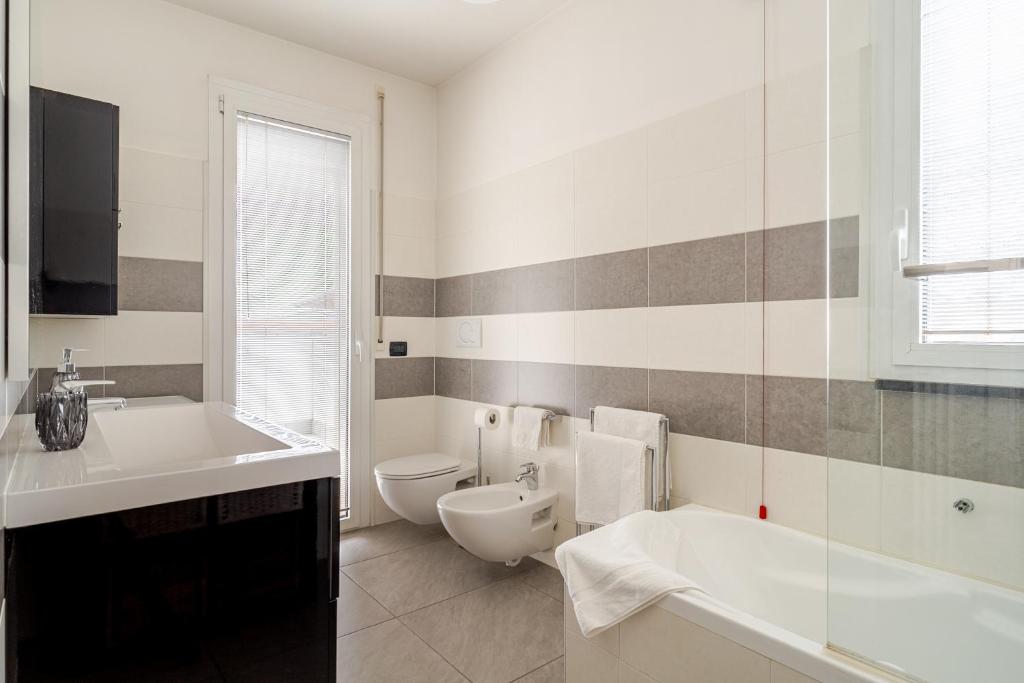 Koupelna v ubytování Dalmine Luxury Suite