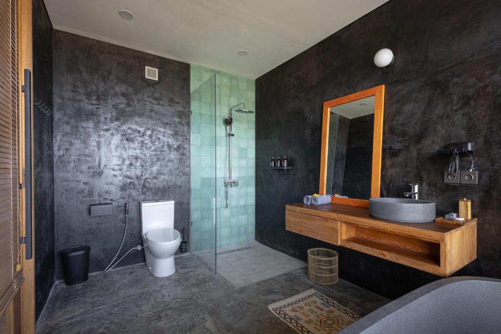 Koupelna v ubytování Ultimate Beachfront Villa Cascade Balian