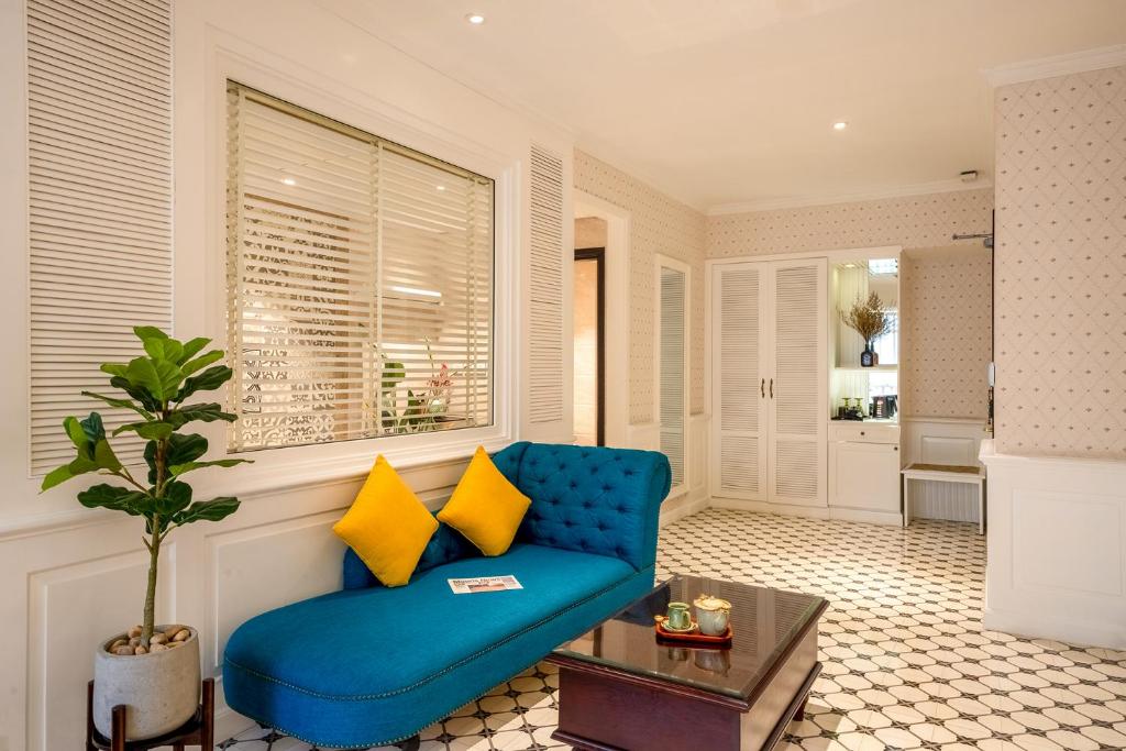 Indochine Heritage Suite - Massage Included