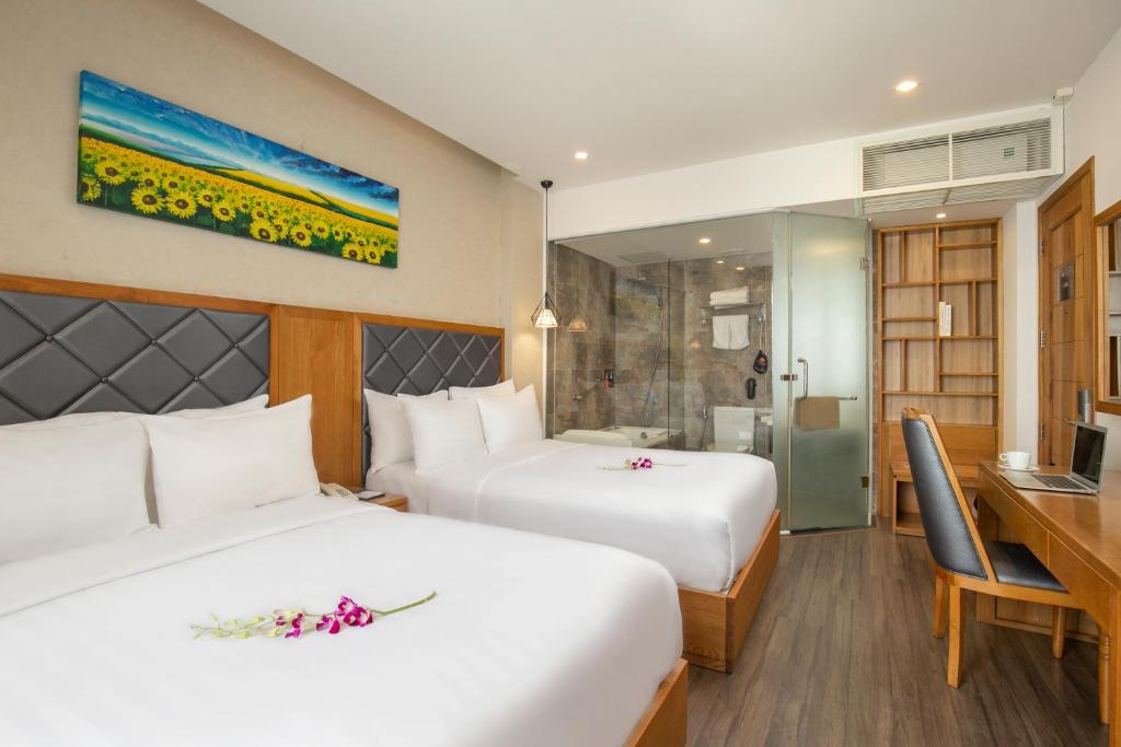 Phòng Deluxe 2 Giường Đơn Nhìn Ra Thành Phố