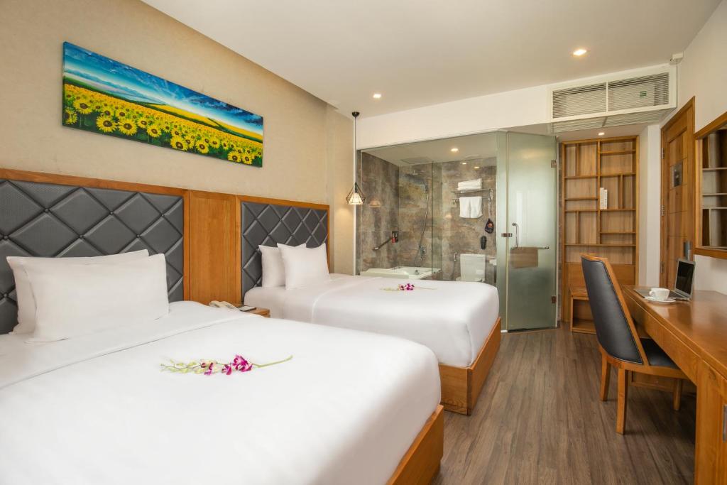 Phòng Deluxe 2 Giường Đơn Nhìn Ra Thành Phố