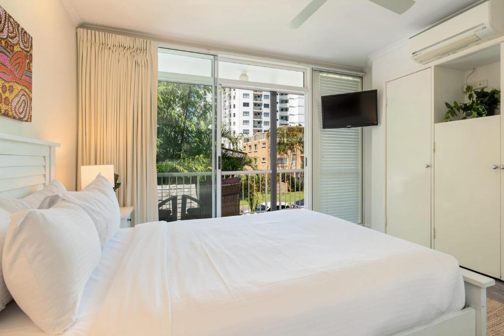 Hidden Gem 200m to Mooloolaba Beach客房内的一张或多张床位