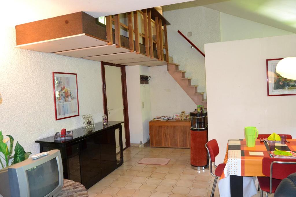 Charleroi Marcinelle verdure et parking gratuit - Apartamento (4 Adultos)