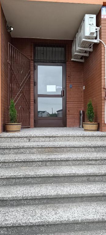 Ground Floor Rooms - 1