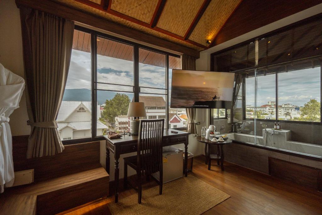 THEE Kashatharn by TH District - Resim 39