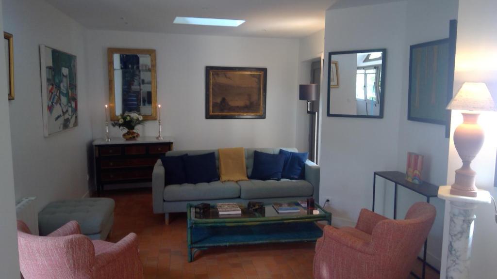 Posezení v ubytování L'Atelier