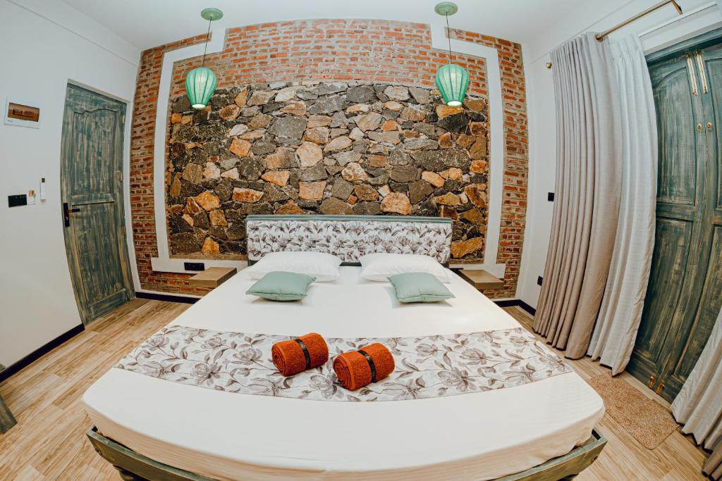 Still Waters Artistry - 15