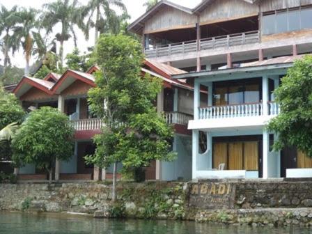 Gallery image of Abadi Guest House in Tuk Tuk