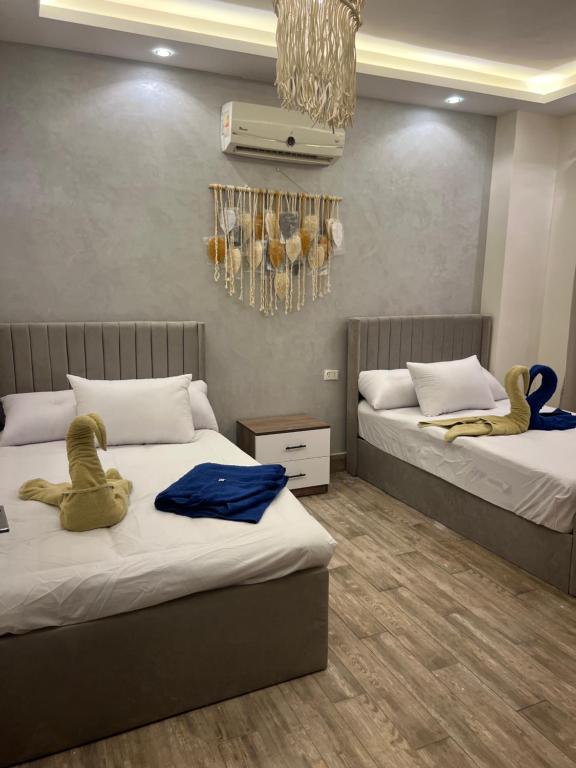 Small lovely cheerful apartment close to El Gouna
