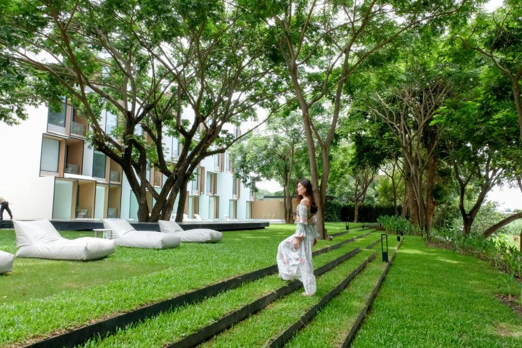 Zahrada ubytování Riva Vista Riverfront Resort Chiang Rai
